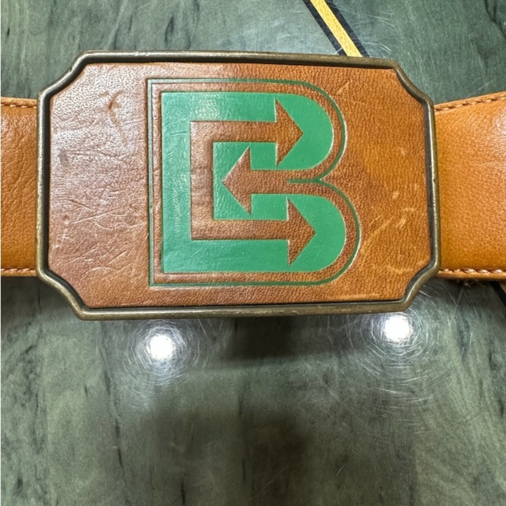 This vintage brass belt buckle from THE BUCKLE WORKS